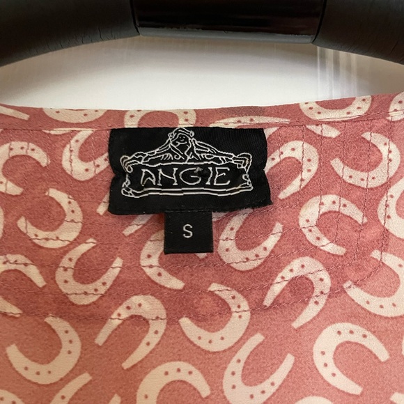 REDUCED🔥Angie sheer top, short sleeve PRICE ⤵️ 4-12 - Picture 5 of 5